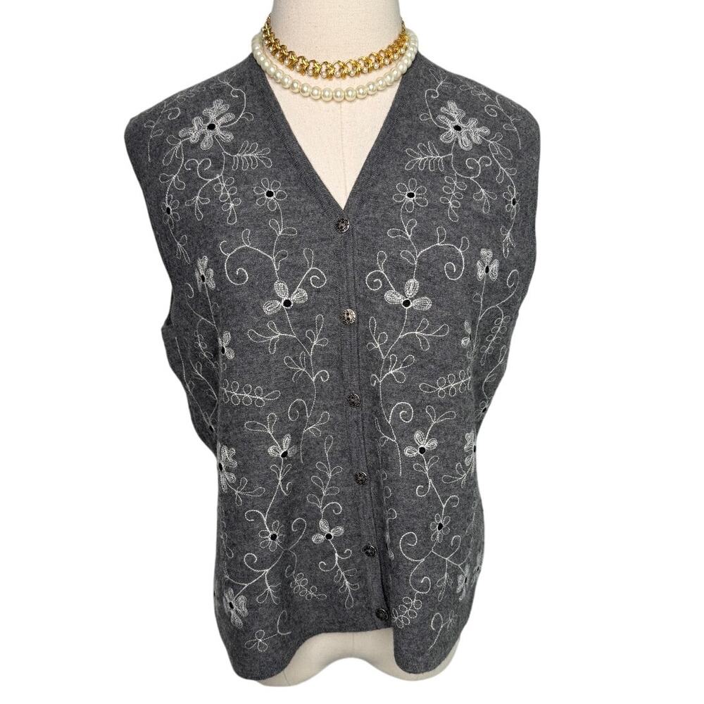 Talbots vintage 100% wool floral embroidered sweater vest gray white size small